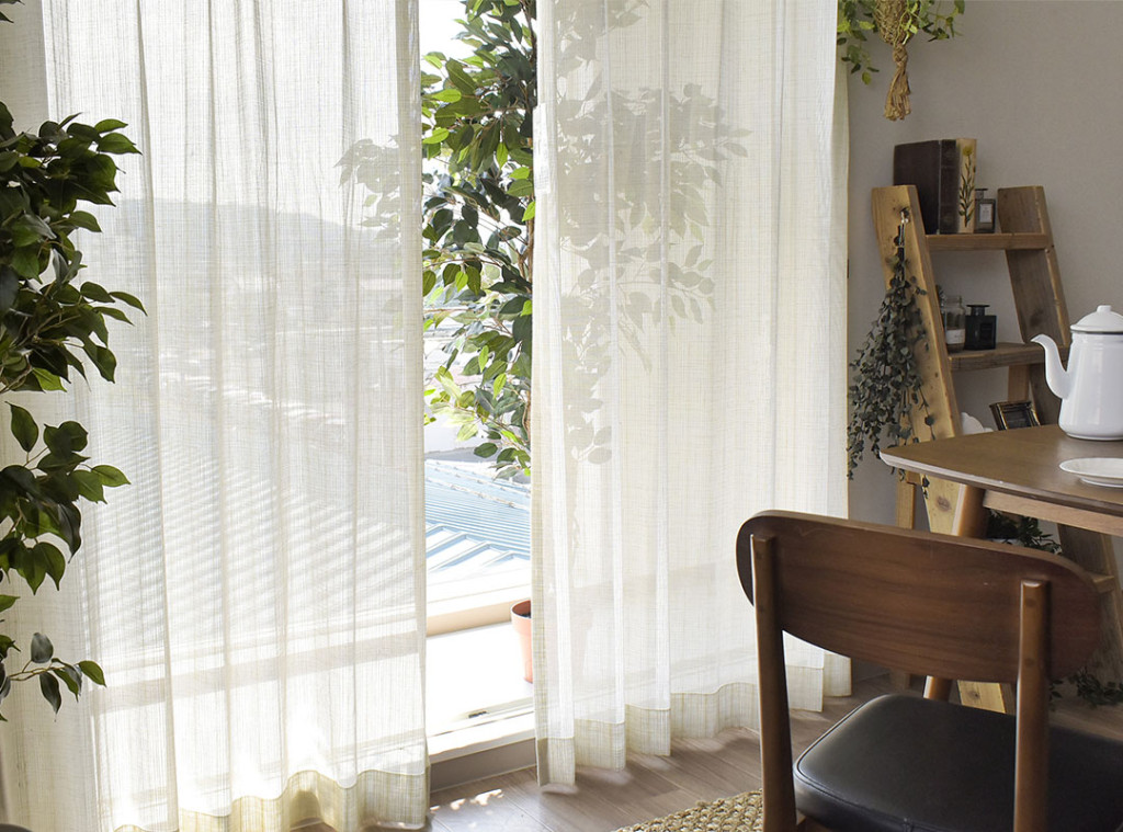 レースカーテン　ざっくり