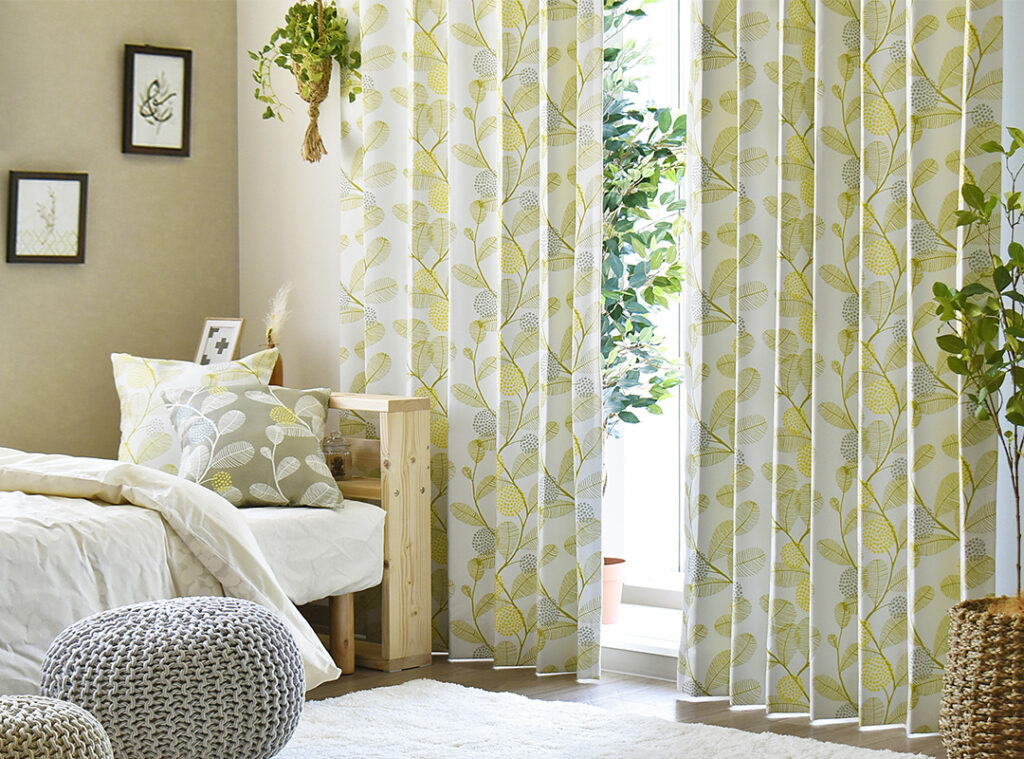 カーテン　まんまるリーフ