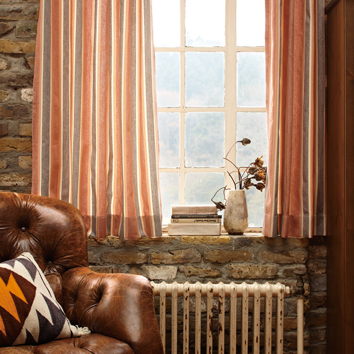 カーテン　イップ