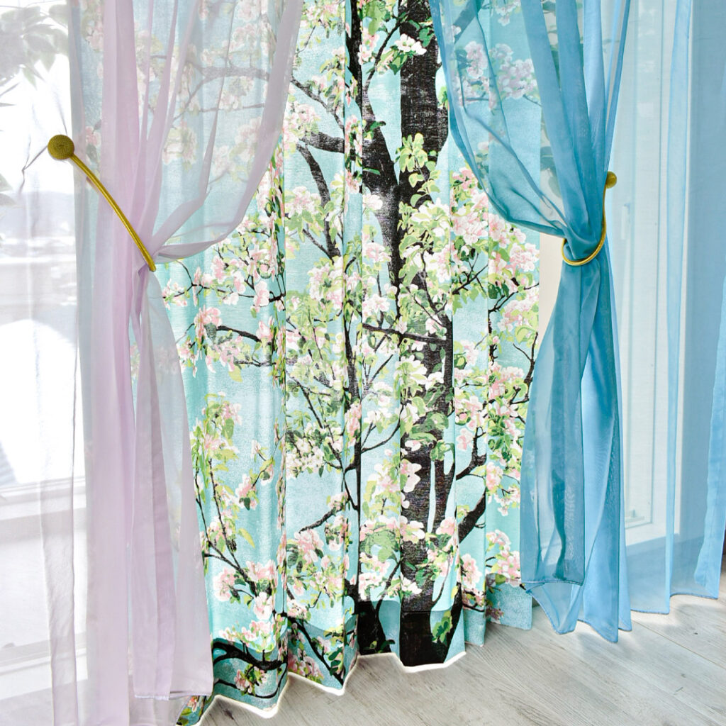 北欧カーテン メナプーとキラリカラーのコーディネート