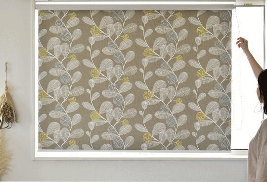 まんまるリーフロールスクリーン昇降