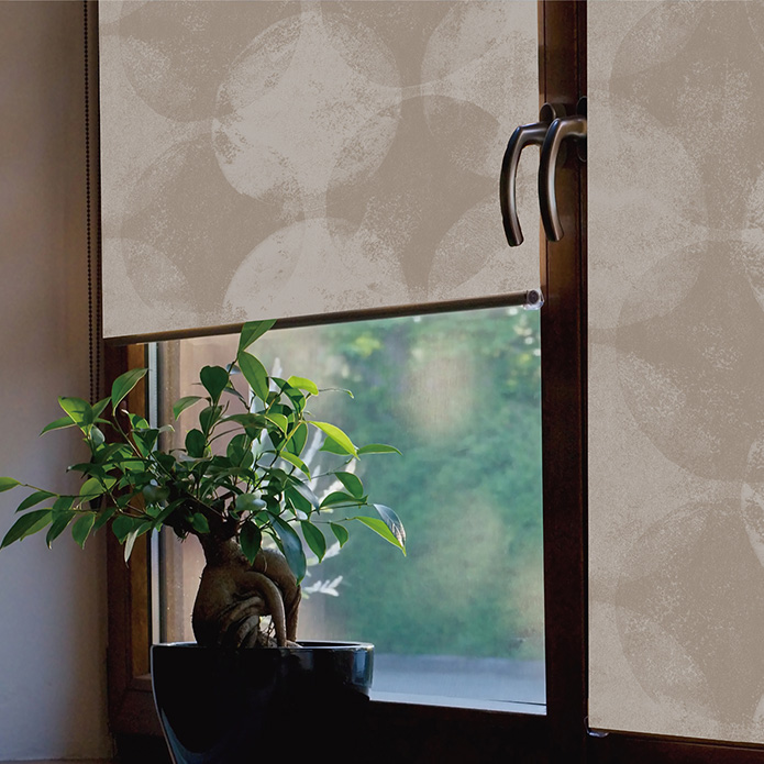 ロールスクリーン　スイゲツ