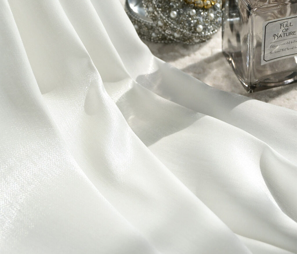 光沢が美しいとろみレース　テンダー