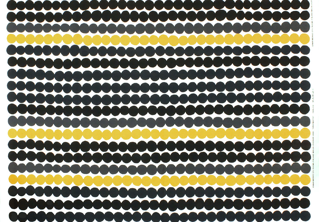 北欧生地 1 6ｍ以上 手描き感のあるふぞろいのドットがリズミカルなデザイン ぼろぼろのラグ ラシィマット Rasymatto Marimekko カーテン通販専門店のカーテンズ